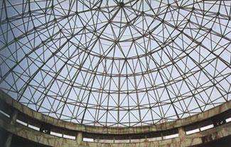 二连浩特铝镁锰板屋面网架在设计时要注意哪些细节